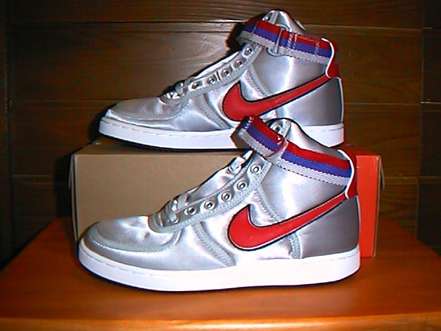 NIKEVANDAL SUPREME
